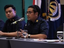 Imigrasi Batam Gaet Warga Awasi Orang Asing