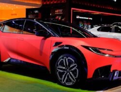 Toyota bZ5 Tantang Tesla di Negeri Tirai Bambu