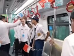 Video Viral: Seskab Teddy Usir Pejabat di Gerbong LRT Kontroversial di Masyarakat