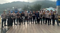 Kapolsek Siantan dan KOMBE-PANTAS Bersihkan Sampah Plastik, Tarempa Menolak Kotor