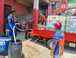 Anambas Kering, Polres dan BPBD Bawa 20 Ribu Liter Air