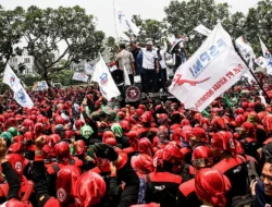 Gelombang Buruh Demo Oktober: Lima Tuntutan, Satu Pantangan